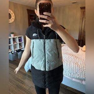 The North Face Black and Silver Women's Vest